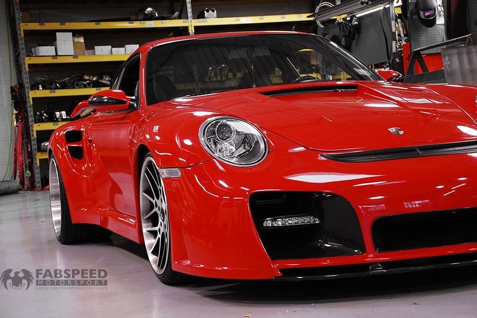 Porsche 997.2TT Wicked GTR 650 Front Angle