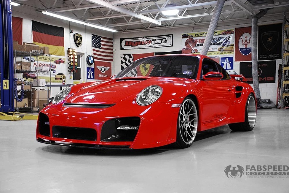 Porsche 997.2TT Wicked GTR 650 Front Angle 2