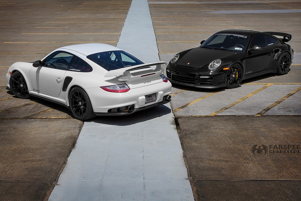 Porsche 997.2 GTRS White & Black in lot