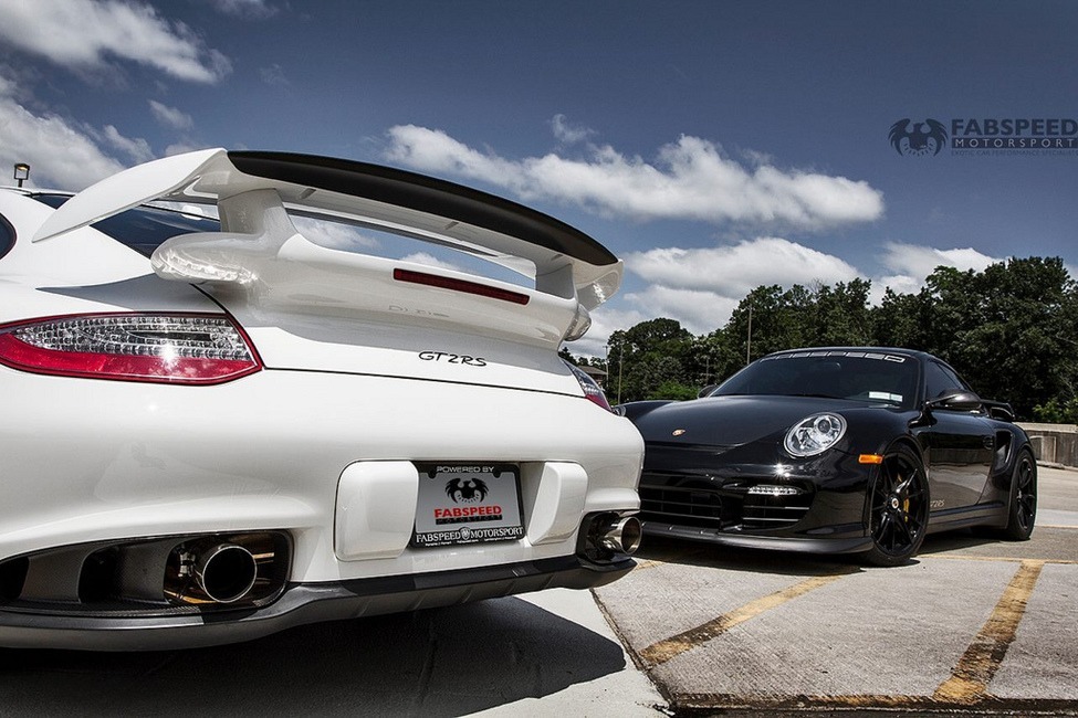 Porsche 997.2 GTRS White & Black close up