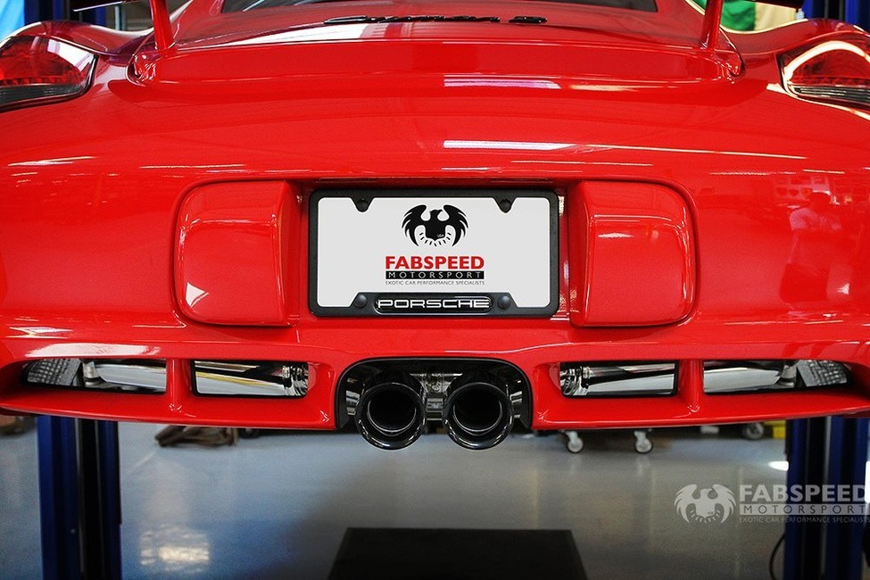 Porsche Cayman R on Lift Tips
